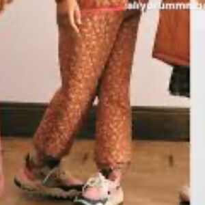 Zara girls FLORAL QUILTED PANTS LIMITED Edition